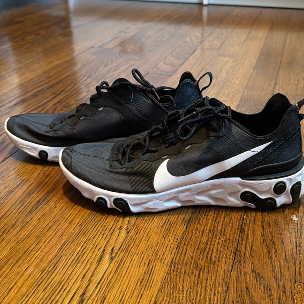 Nike black react, sneakers